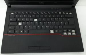 Fujitsu_Lifebook_E547_3