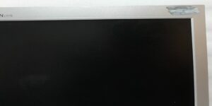 Lg_Flatron_L1717s-sn_3