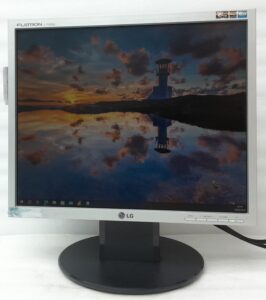 Lg_Flatron_L1750sq-sn_1