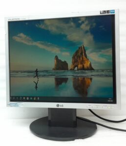 Lg_Flatron_L1750sq-sn_1