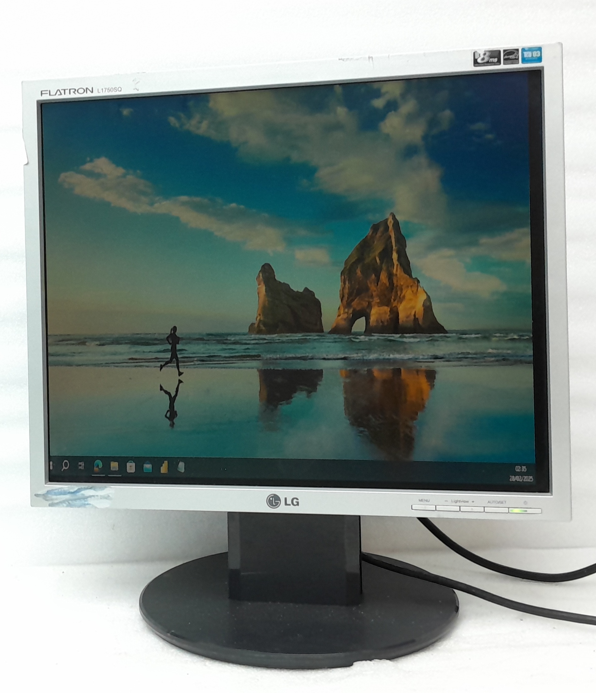 Lg_Flatron_L1750sq-sn_1-5.jpg Lg_Flatron_L1750sq-sn_1