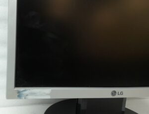 Lg_Flatron_L1750sq-sn_3