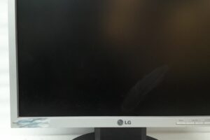 Lg_Flatron_L1750sq-sn_3