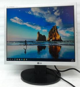 Lg_Flatron_L1753s-sf_1