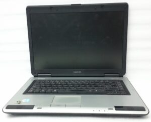 Toshiba_Equium_L40-10z_2