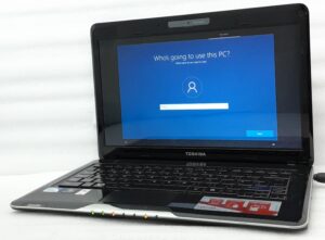 Toshiba_Satellite_T130-17w_1