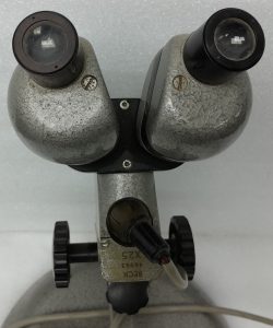 Beck Microscope 46963 (X25) - Image 4