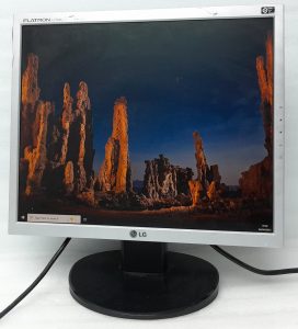 Lg_Flatron_L1753s-sf_1