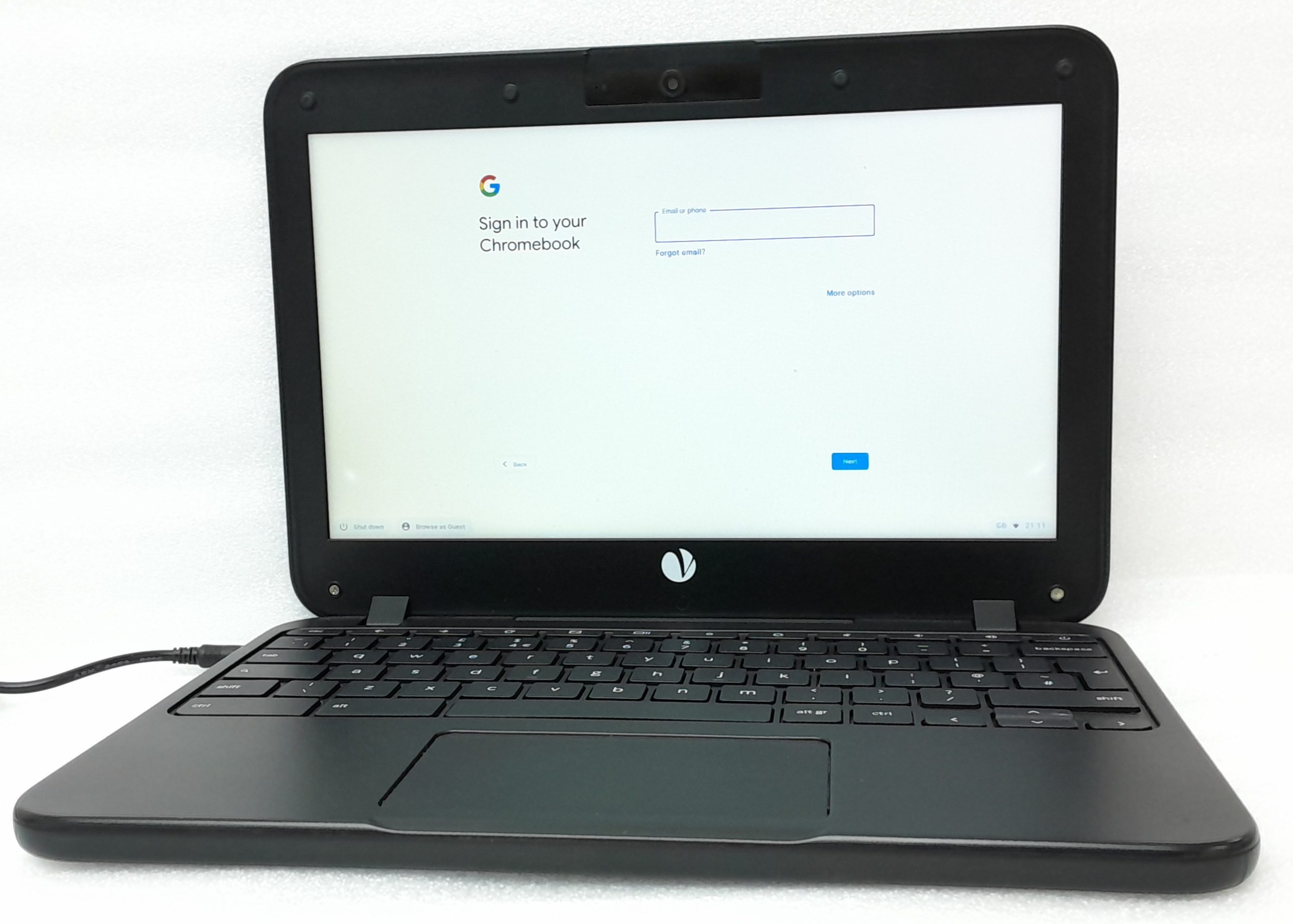 Viglen_Chromebook_11_4gb_1-3.jpg Viglen_Chromebook_11_(4gb)_1