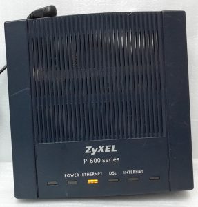 ZyXEL Router P-600 Series P-660R-D1 - Image 2