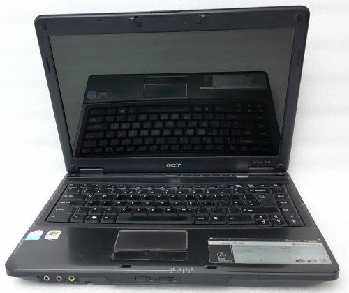 Acer_Extensa_4230_2