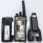 Motorola Two Way Radio Walkie Talkie XT460 - Image 8