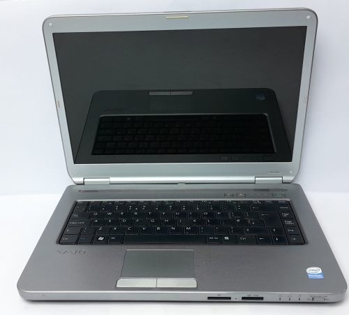 Sony_Vaio_Vgn-nr38e_2