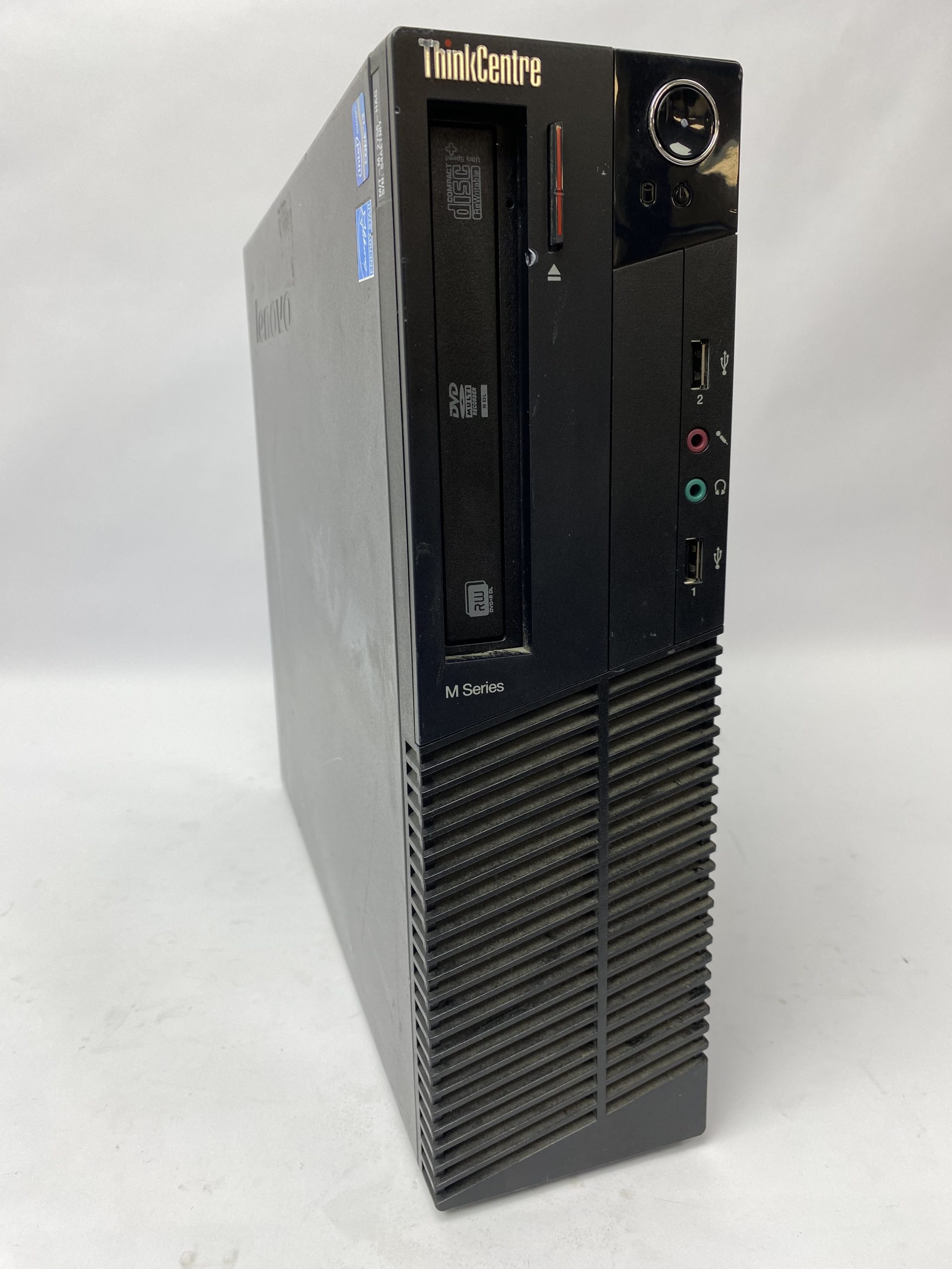 Lenovo_Thinkcentre_M82_1-2.jpeg Lenovo_Thinkcentre_M82_1