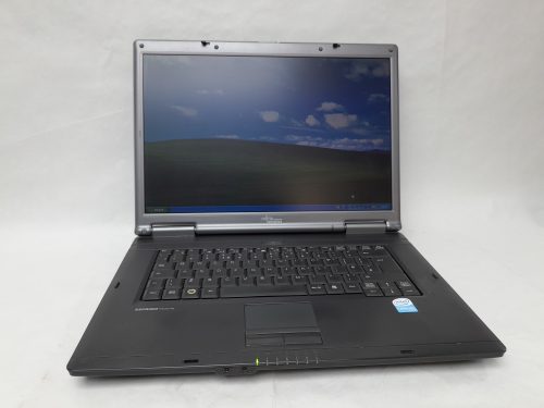 Fujitsu_Siemens_Esprimo_V5535_1
