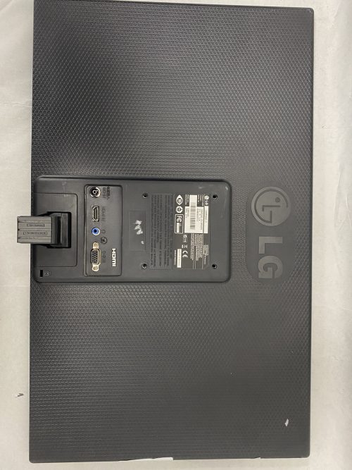 Lg_22mp55hq_2