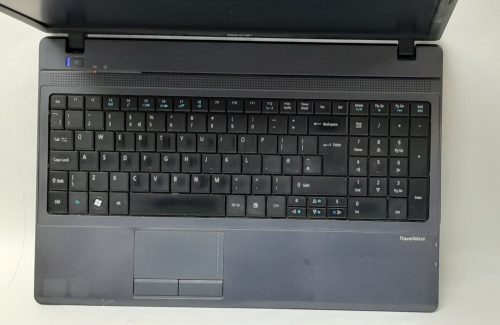 Acer_Travel_Mate_5735_2