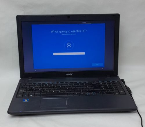 Acer_Travelmate_5744_1