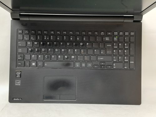 Toshiba_Satelite_Pro_R50-b-12w_2