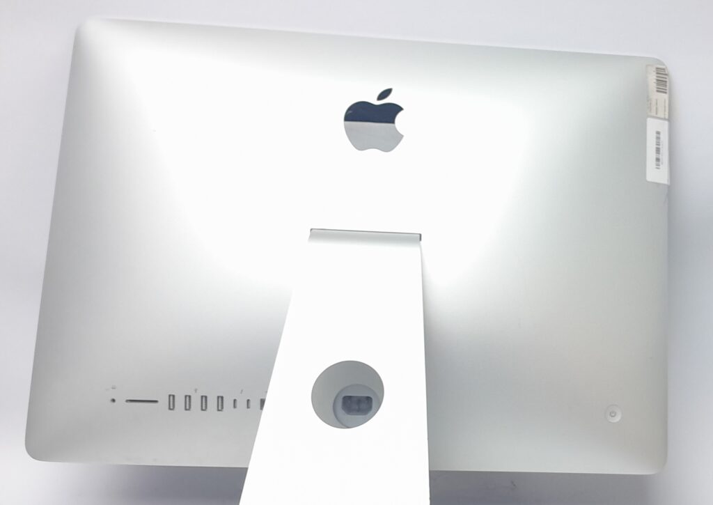 Apple_iMac12,1_2