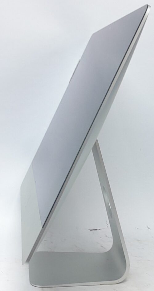 Apple_iMac_18,2_2