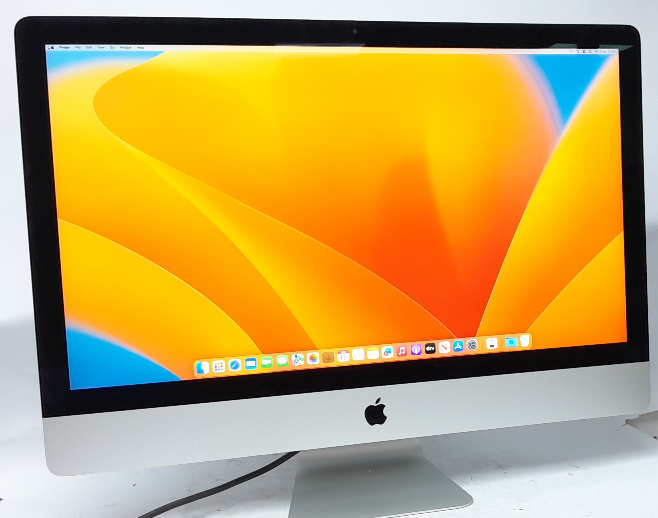 Apple_imac_183_1.jpg Apple_imac_18,3_1