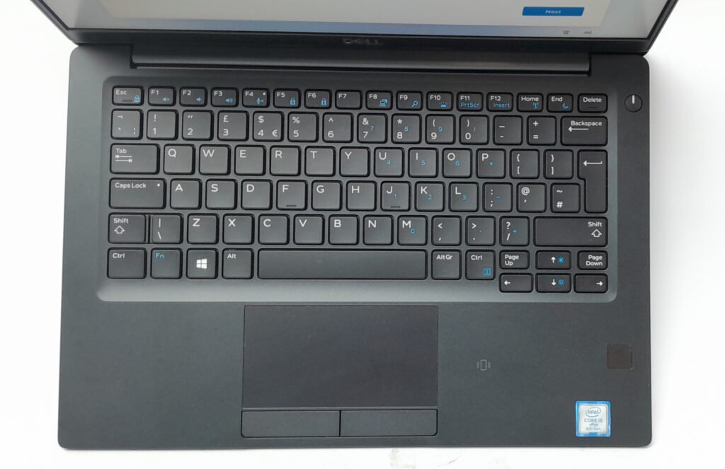 Dell_Latitude_7390_2