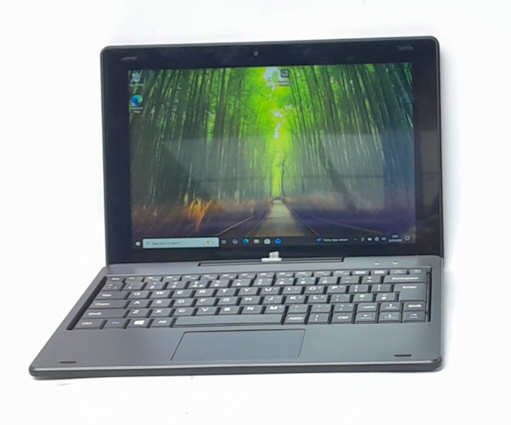 Dynabook_Satellite_Pro_Et10-g-105_1