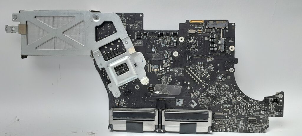 APPLE A1311 820-3126-a Logicboard #57108
