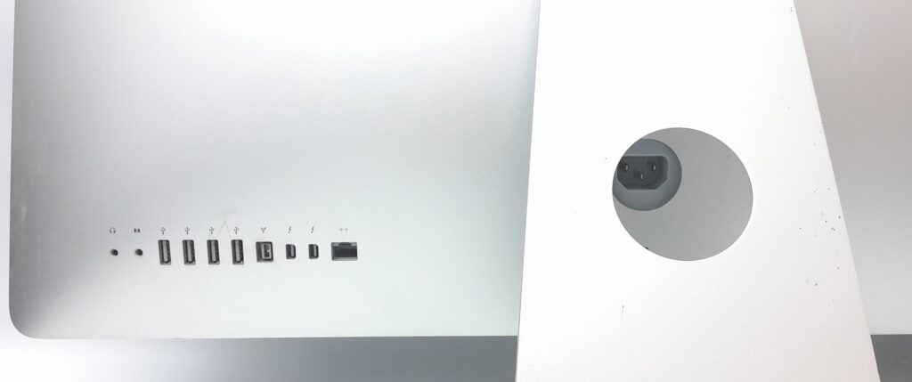 Apple_iMac12,2_2