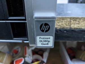 HP DL380p Gen8 2 x 6 Cores CPU 8GB RAM