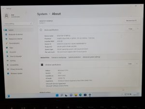 Microsoft Surface 3 Model 1645 AMD x7-Z8700 CPU 4GB RAM 64GB SSD Windows 11 - Image 3