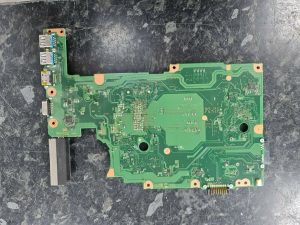 Toshiba Satellite Pro R50-B-12V Motherboard i5-4210U CPU No RAM or HDD Working - Image 3