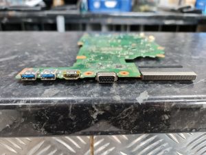 Toshiba Satellite Pro R50-B-12V Motherboard i5-4210U CPU No RAM or HDD Working - Image 4