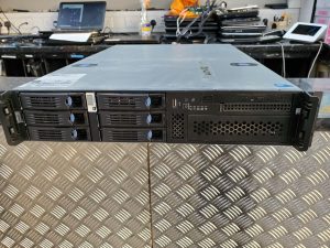 RM RACKSERV XL 2 x Xeon E5620 2.40GHz RAM: 8GB 3x280 sas drives