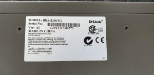 D-Link DES-3250TG 48-Port 10/100 Network Switch No Brackets - Image 5