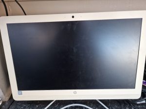 HP 24-E034NA All in One i3-7100U 7th Gen 2.40GHz 8GB RAM 1TB HDD fresh reload - Image 3