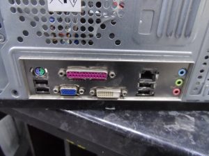 Intel DH61CR G14064-209 Socket 1155 Motherboard Intel i3-2100 3.10 GHz 1gb mem