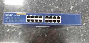 16 Port Gigabit network Switch Tenda TEG1016D - Image 3